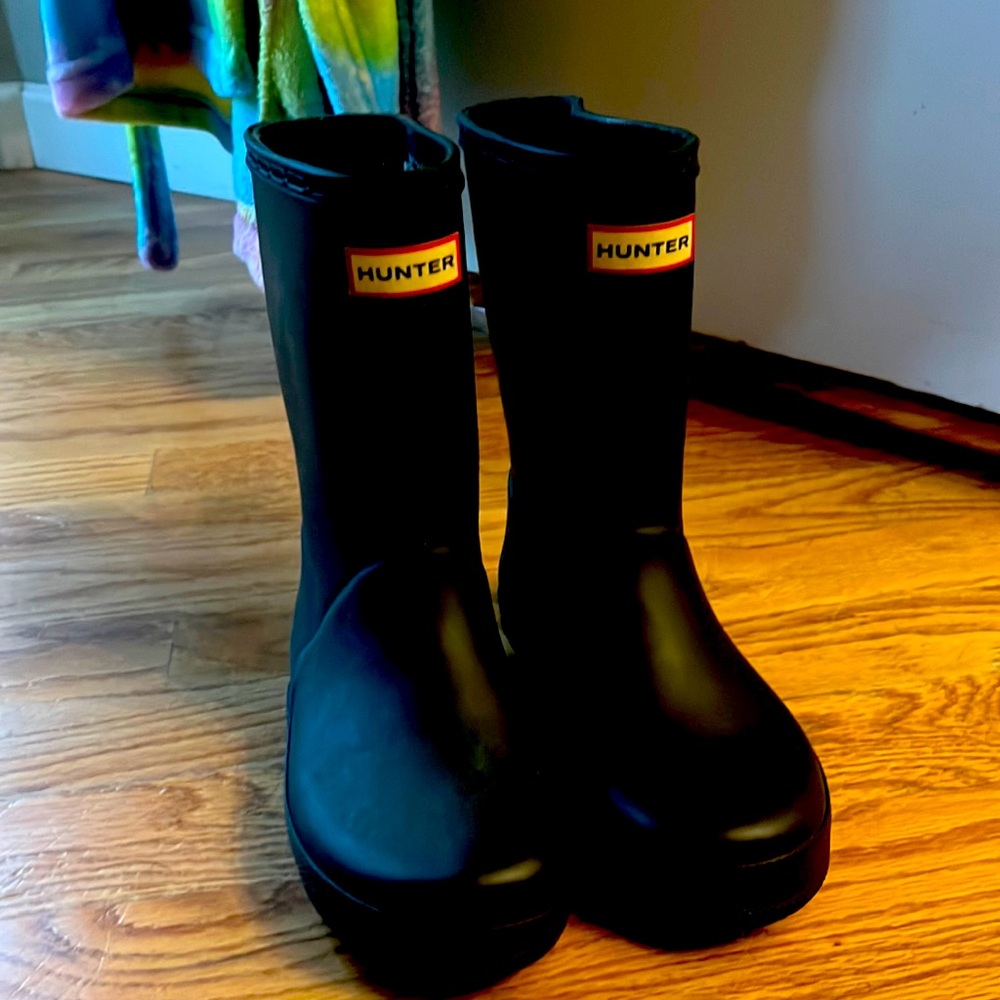 Hunter girls rain boots!